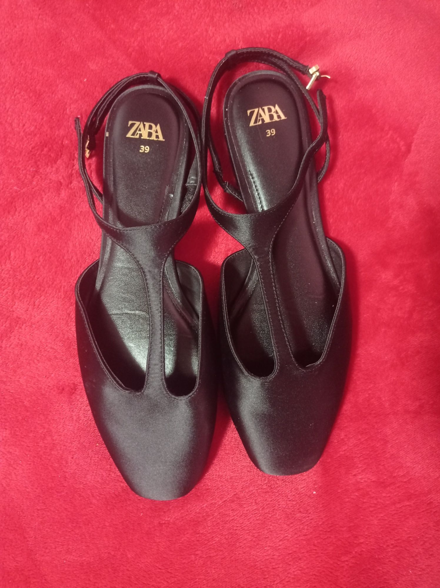 Сатинові босоніжки ZARA