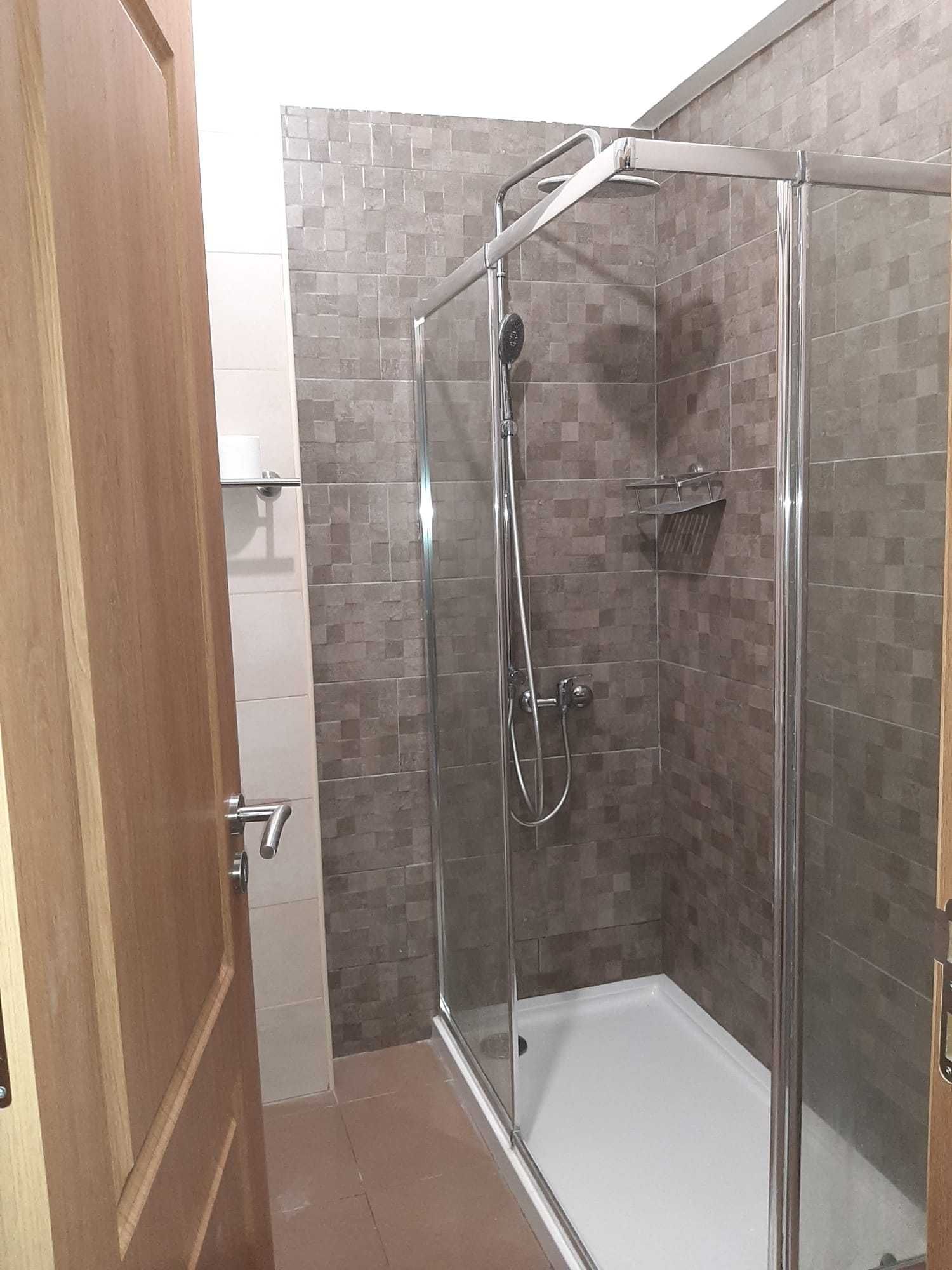 Apartamento T2 com 70m2 totalmente remodelado