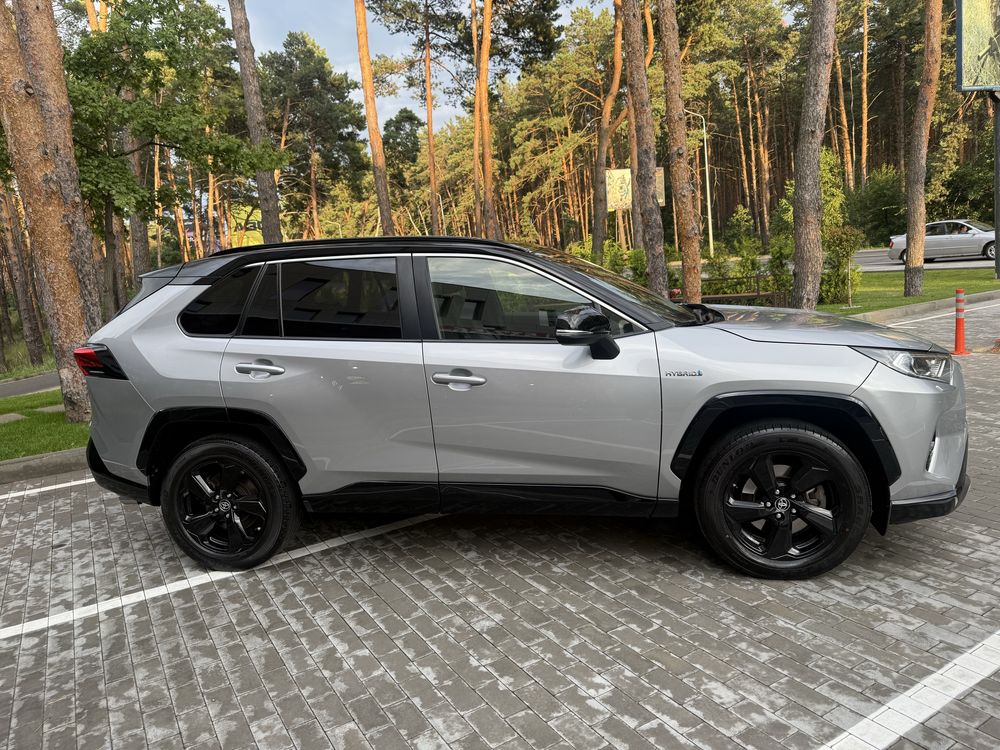 Toyota Rav4 Hybrid Повний привід Style