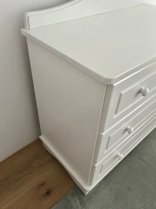 Comoda branca lacada Marca Trama