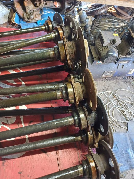 Продам піввісь (полуось)ваз 2101-2107