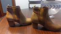 Botas pele castanhas