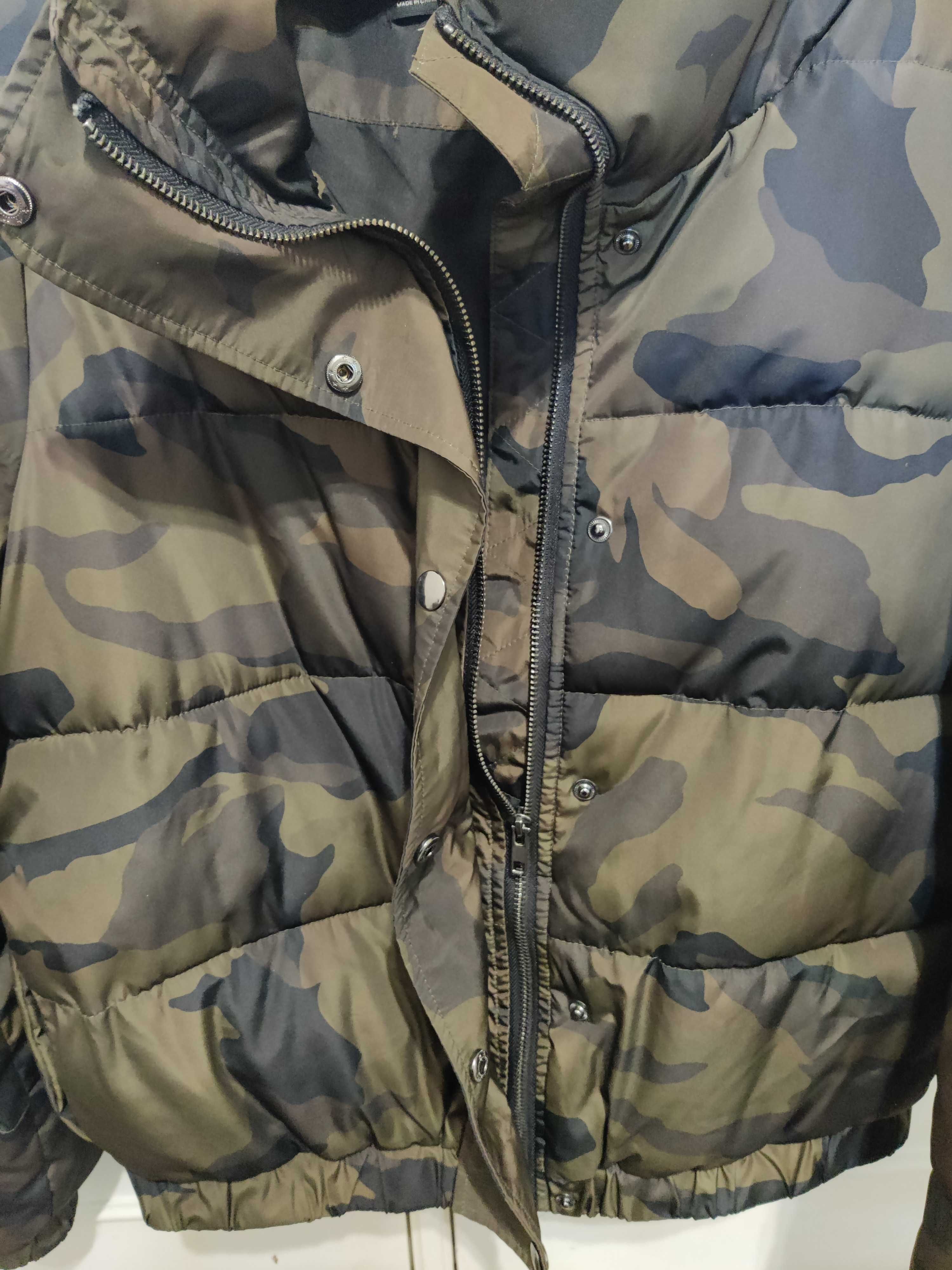 Casaco Zara camuflado mulher acolchoado anoraque M