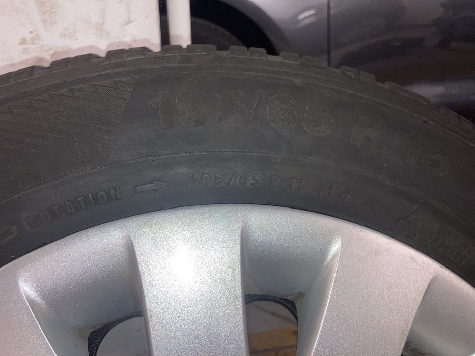 Koła komplet 4sztuki BMW 5x120 opony zimowe felgi stal 195/65 r15