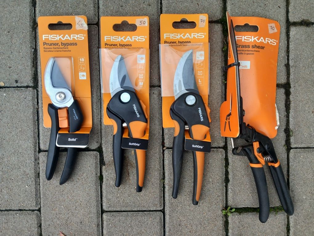 Fiskars Sekator L + Sekator M + Nożyce do trawy + Nożyce do kwiatów