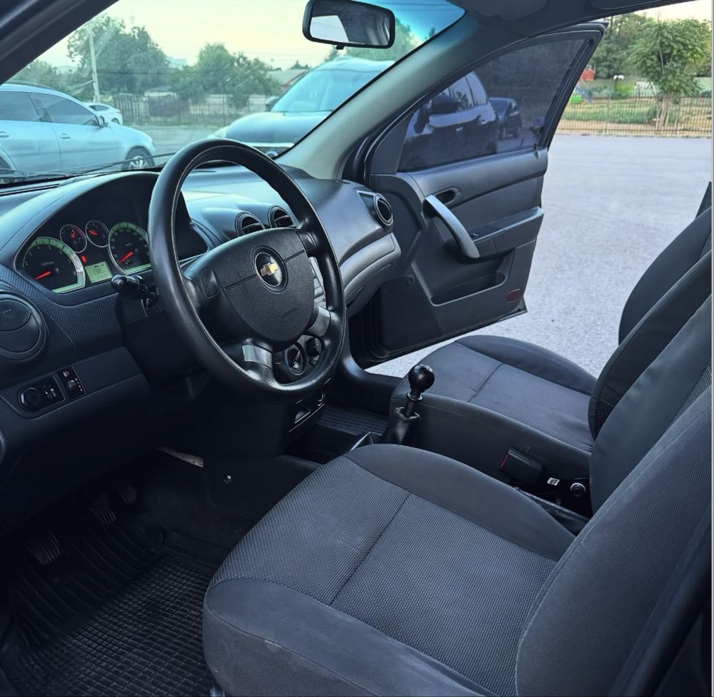 Chevrolet Aveo 2008 год 1.5 газ/бензин!