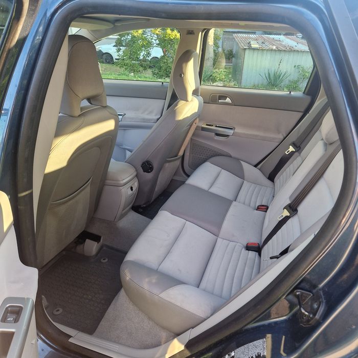VOLVO V50 2.4+gaz