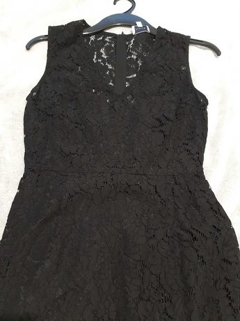 Czarna koronkowa  sukienka  rozm  36