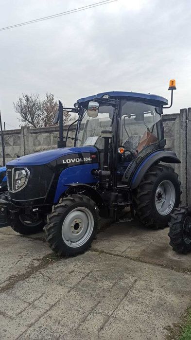 Трактор Ловол 504 Pro з кабіною+ кондиціонер, синхронна коробка