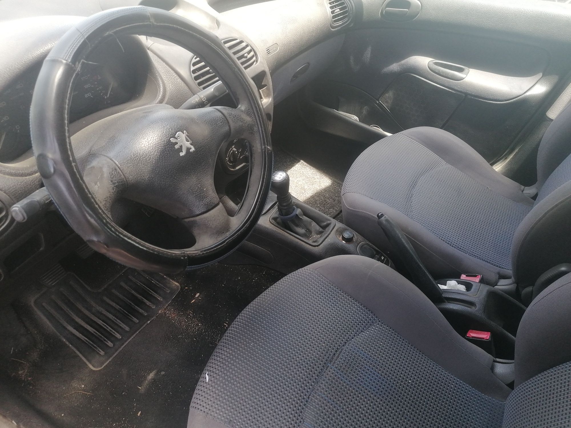 Peugeot 206 ano 2000