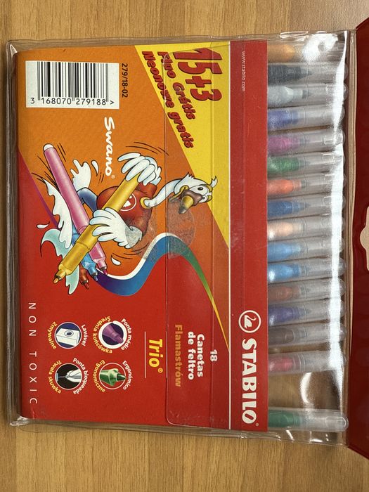 18 canetas de feltro