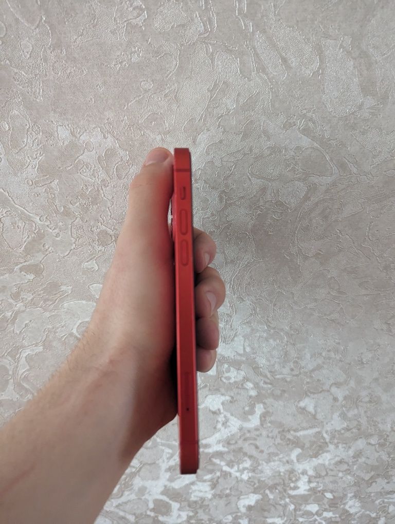 iphone 12 Product Red