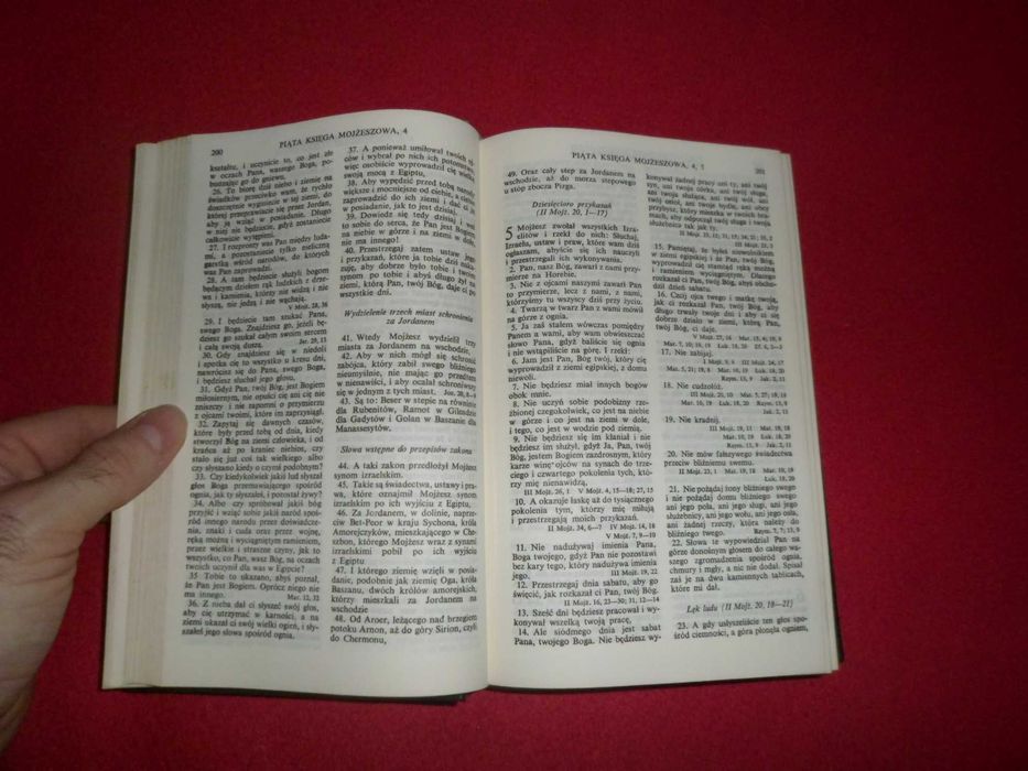 Biblia to jest Pismo Święte Starego i Nowego Testamentu [1982 Brytyjka