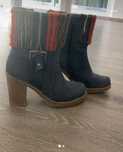 Botas de tacão alto