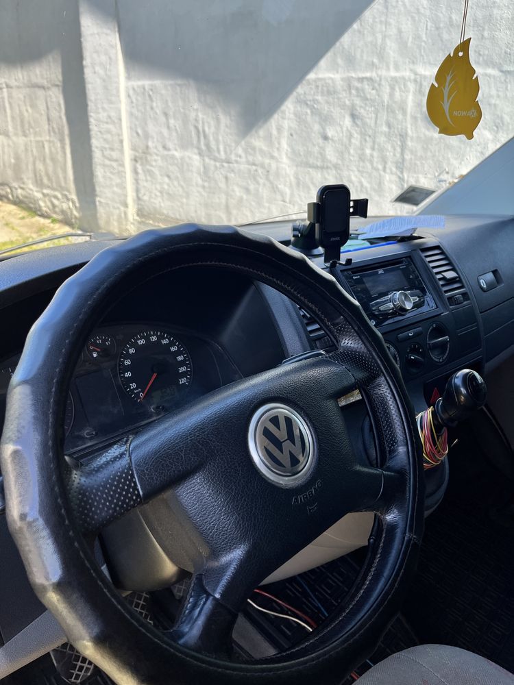 Volkswagen transporter T5 2.5TDI