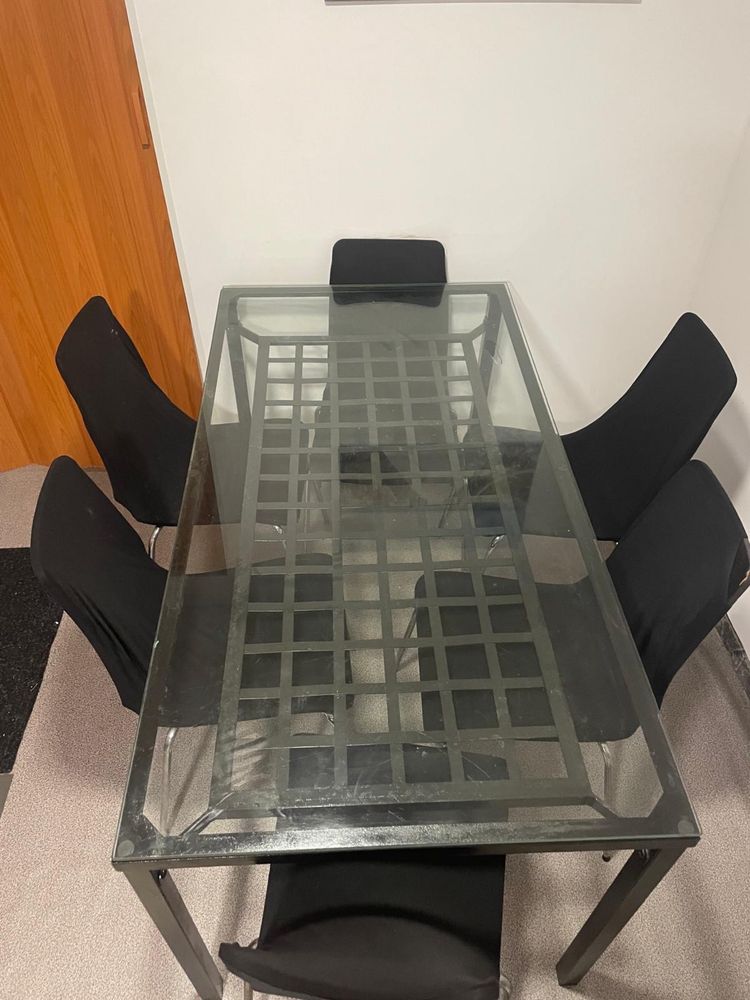 Mesa vidro e cadeiras