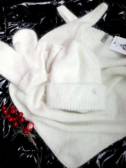 Комплект зимовий  - шапка, бактус ,рукавиці