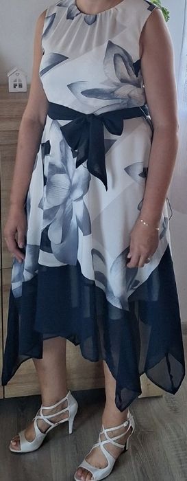 Sukienka okazjonalna-lekka