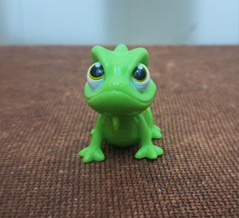 Pascal camaleão do filme Entrelaçados Tangled disney