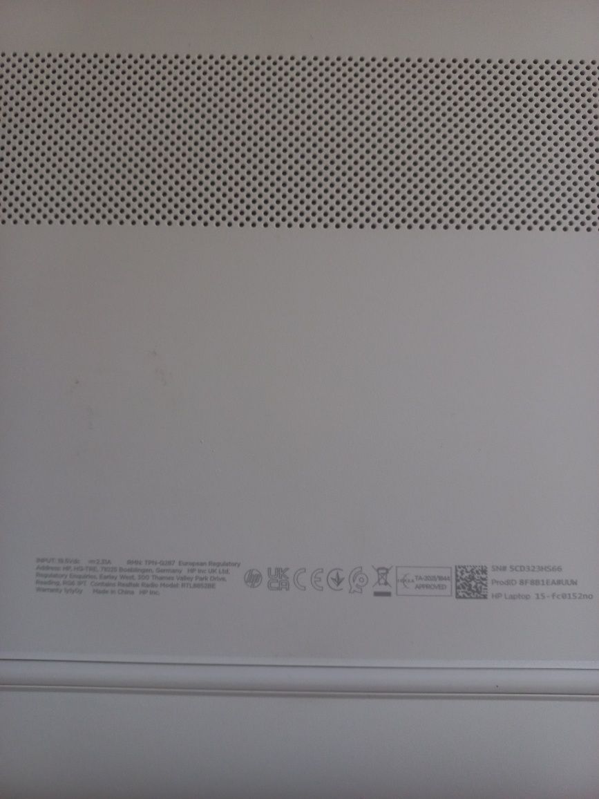 HP  laptop 15-fc0152no
