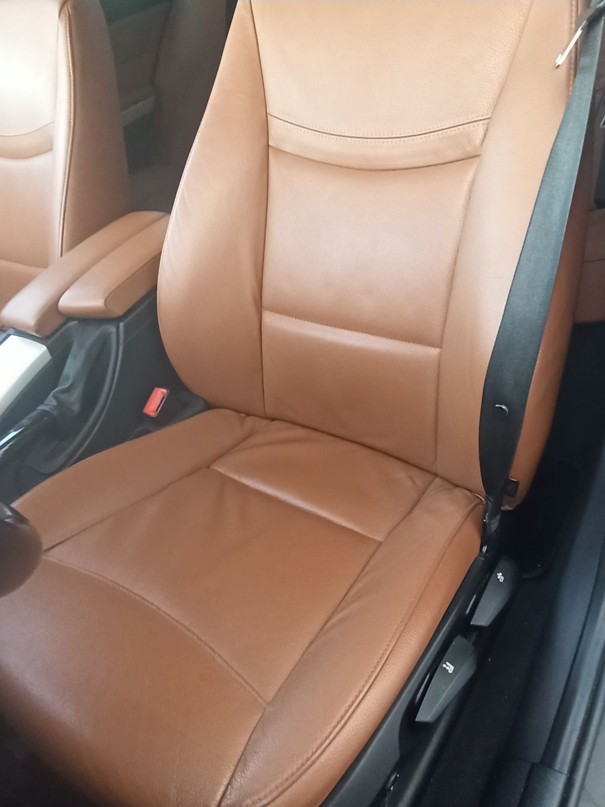 Vendo BMW 318 LCI