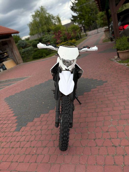Yamaha WR125R 2013 rok