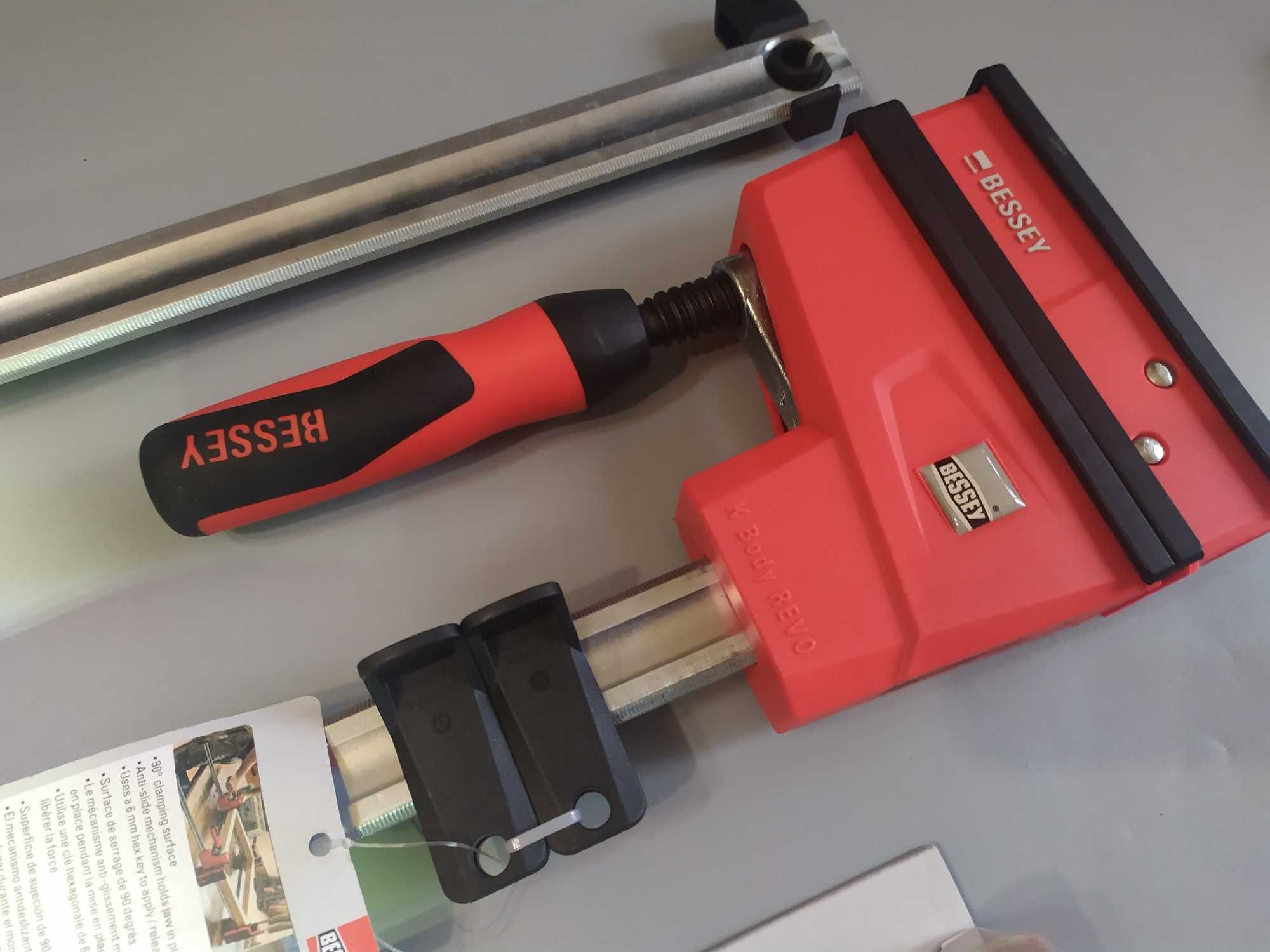 Cтрічкові та корпусні струбцини німецької фірми Bessey