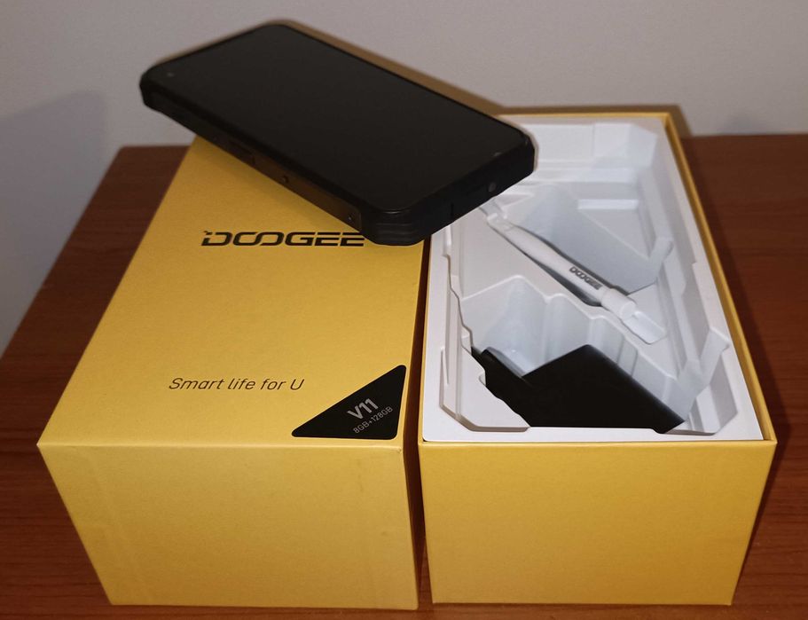 DOOGEE V11 8+128GB Pancerny Smartfon 8500 mAh