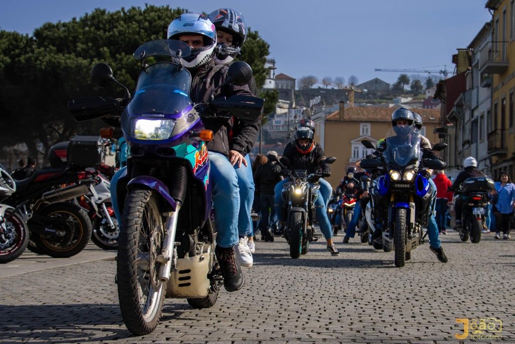 Kawasaki KLE 500 Trail Clássica Fiável