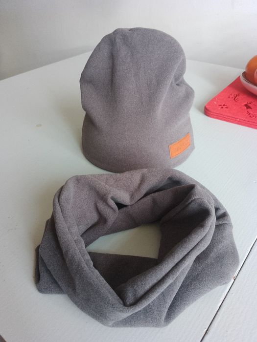 Super czapka z kominem dla dziecka, nowa