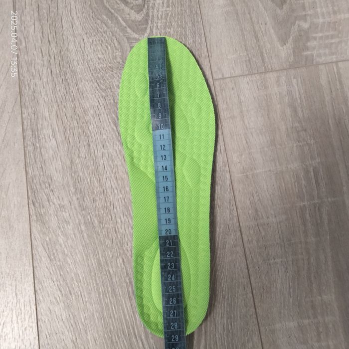 Кросівки всесезонні