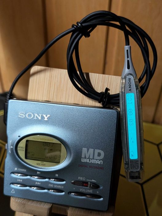 Пишучий мінідисковий (Minidisc) плеєр Sony Walkman MZ-R91. Відеоогляд