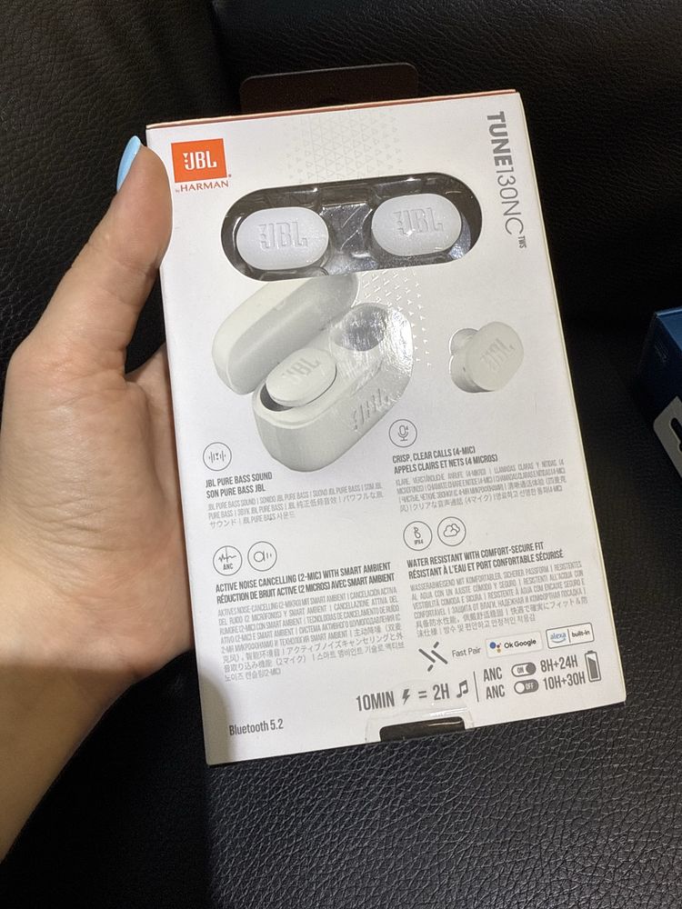 Навушники вкладиші бездротові TWS JBL Tune Buds Black