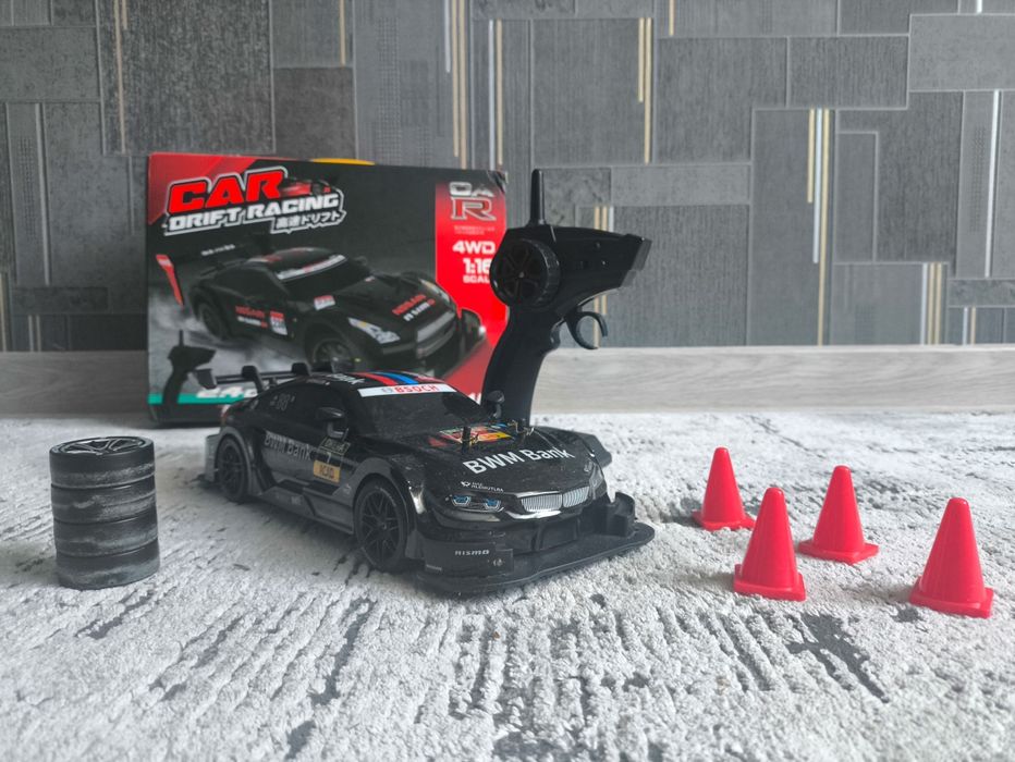 BMW M4 дрифт машинка на радіоуправлінні