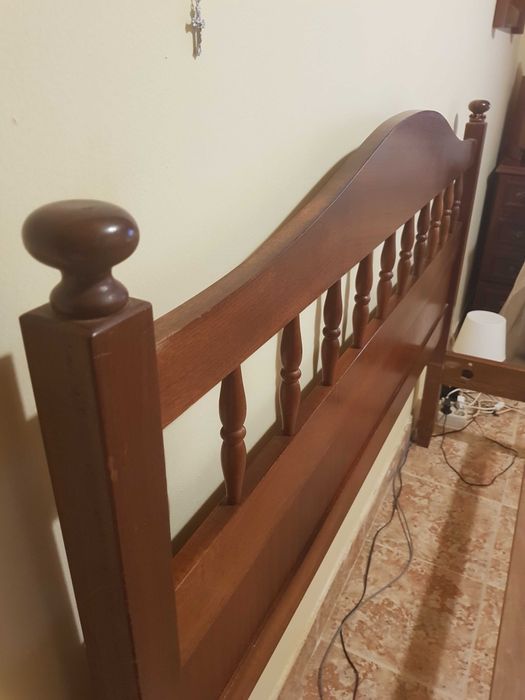 Vendo estrutura de cama antiga