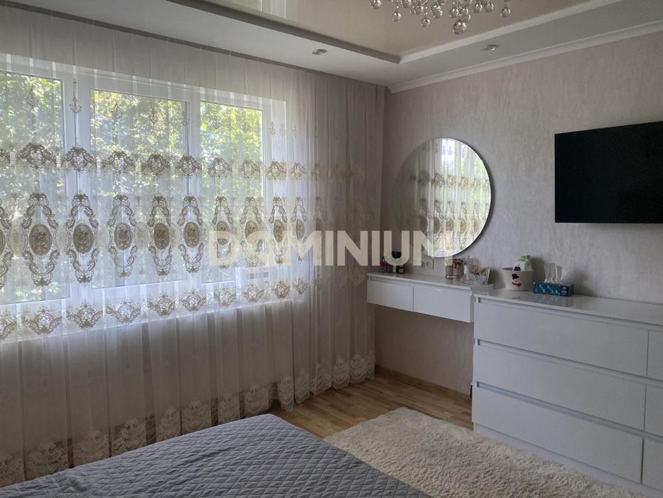 Продається будинок у мальовничому селі