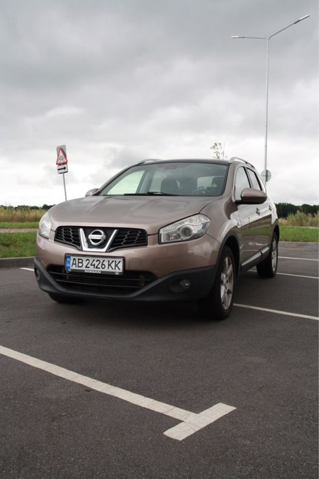 Продам машину Nissan qashqai+2