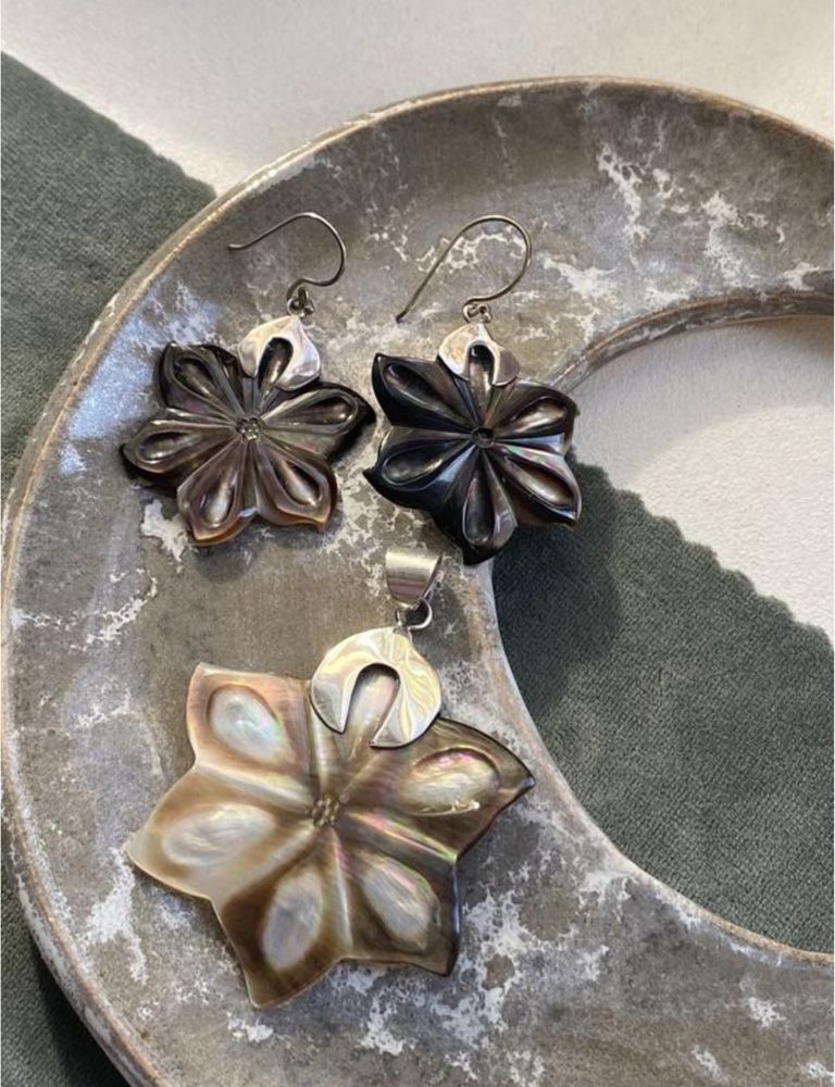 Вінтажний срібний набор з перламутром кулон сережки форма квітки