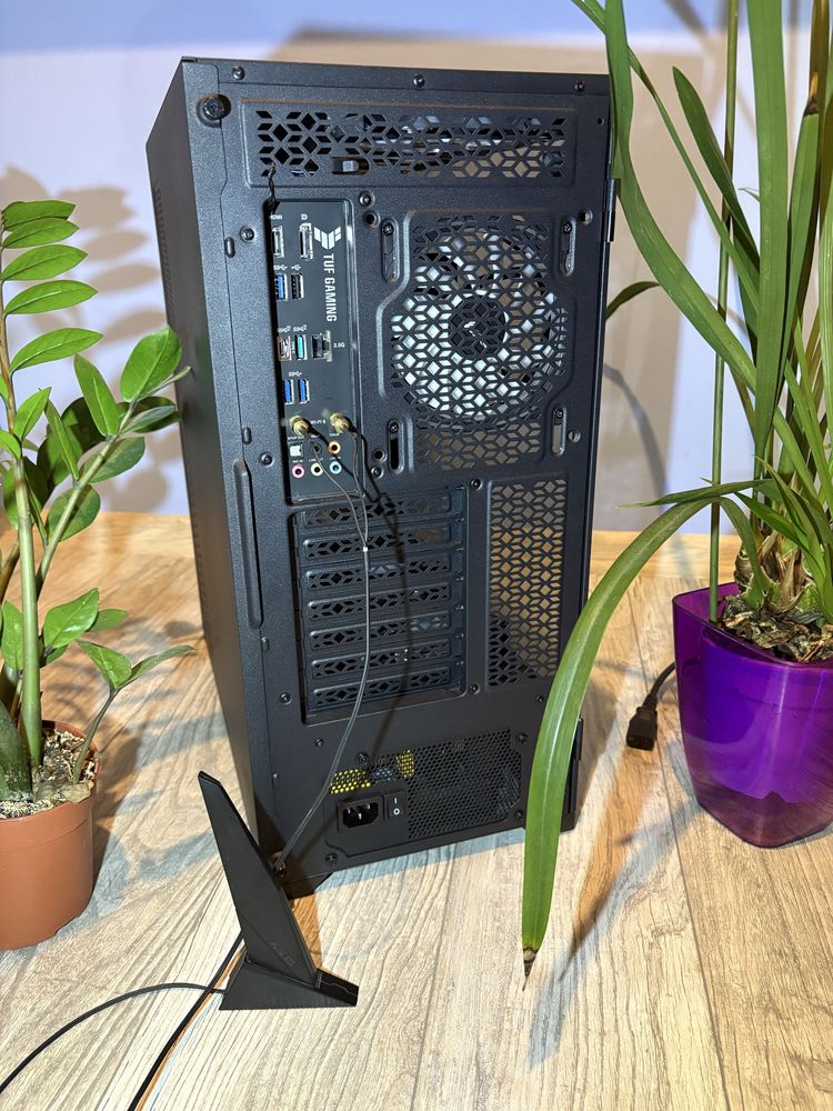 RTX4070super/i5 12400/b660/32gb ddr4/p850gm/512gb nvme/argb/win 11 pro