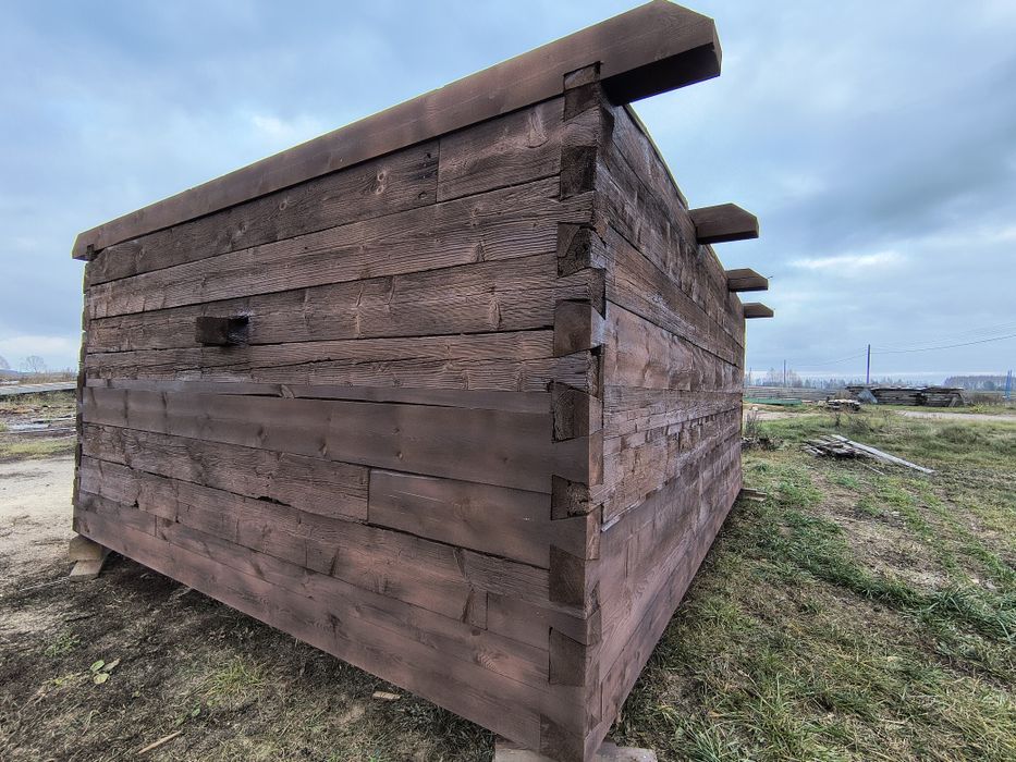 Stary spichlerz z bala na saunę, jacuzzi