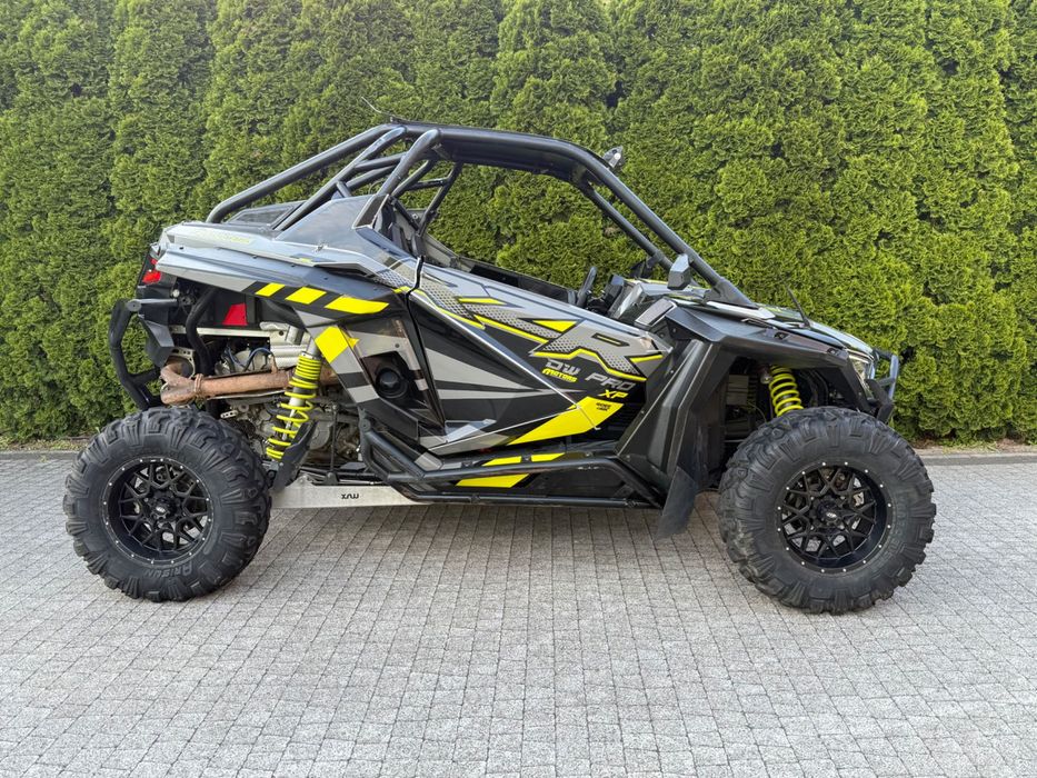 Polaris RZR pro ultimate xp 180ps