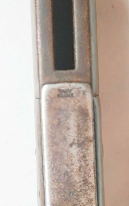 Багнет на Маузер 98К на килим або запчастини