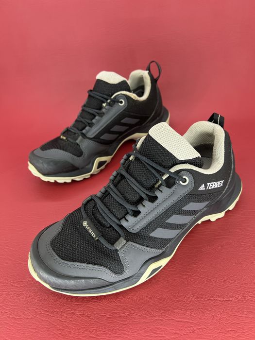 Кросівки 37,5р. Adidas Terrex AX3 GORE-TEX