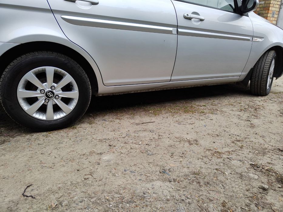 Продаю Hyundai Accent 2009
