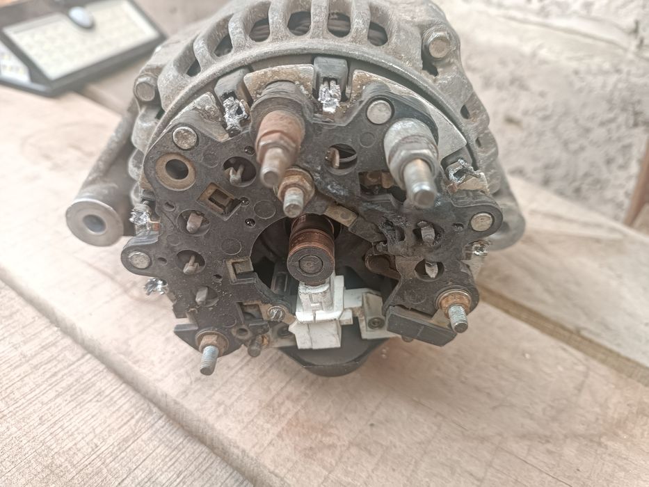 На запчастини Генератор ВАЗ 2110 Елтра 5102.3771 80А