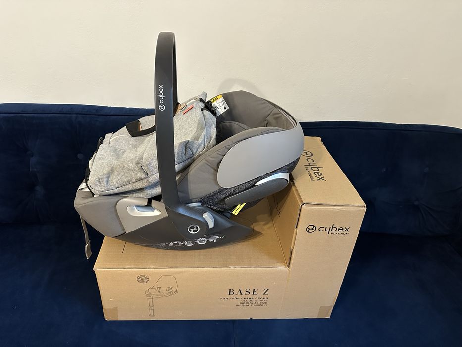 Fotelik Cybex Cloud Z i-Size + baza obrotowa Base Z + akcesoria