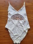 Fato de banho branco com renda da Women's Secret