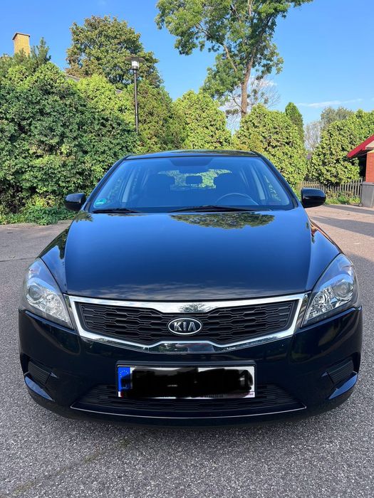 Kia Ceed Kia ceed KIA CEEDI 1,4B 2009r. tylko 143tys km super stan bez wypadkow