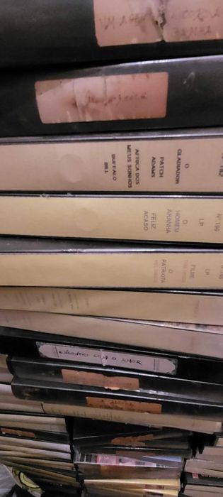 Aceito coleções VHS, Beta, V8 e/ou digitalizo a partir de €5
