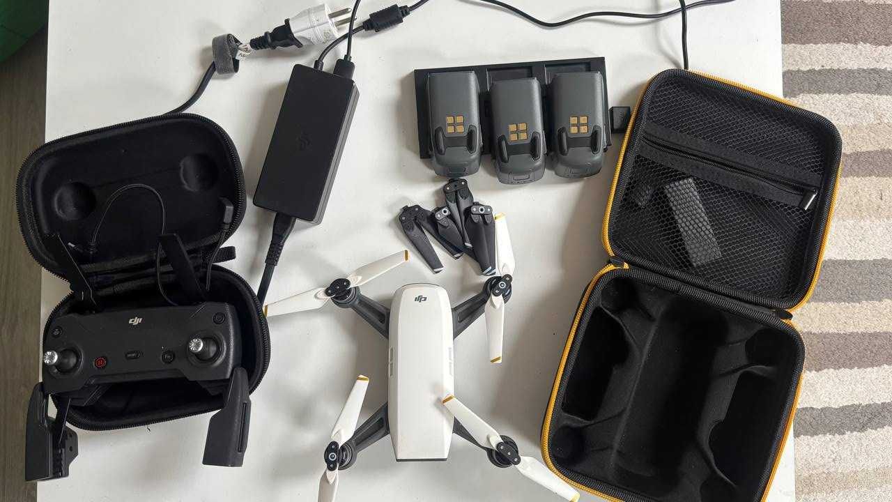 DJI Spark Fly More Combo